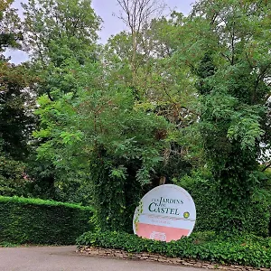 Les Jardins Du Castel Annick Et Jean Paul Saint-Georges-d'Esperanche